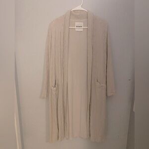 Women’s cardigan bb Dakota size medium.